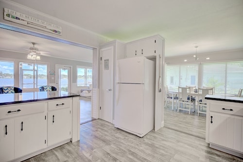 Relax, Recharge, and Reconnect at This Amenity-Packed Lakefront Retreat!