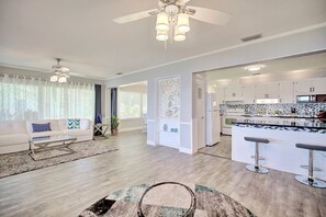 TV - Relax, Recharge, and Reconnect at This Amenity-Packed Lakefront Retreat! (Lake Placid)