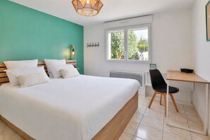 6 habitaciones, tabla de planchar con plancha y wifi 