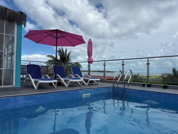 Outdoor pool - Breeze Haven Surf Retreat (Thimarafushi)