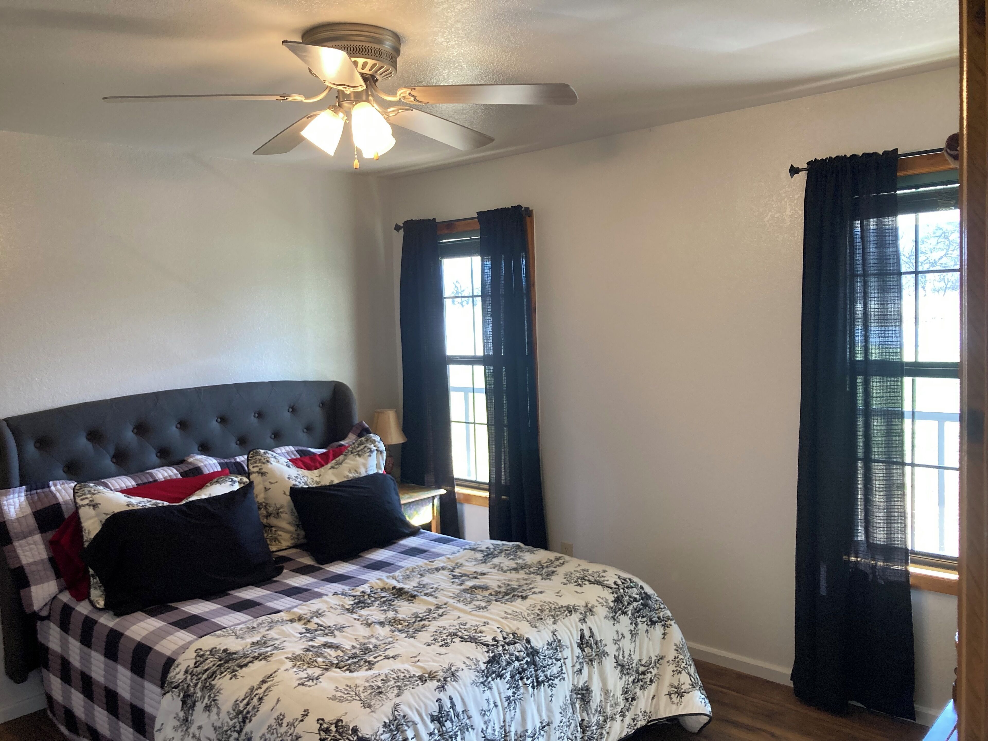 3 bedrooms, WiFi, bed sheets