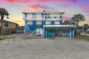 House, Multiple Beds (Son and Surf) | Exterior