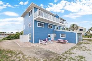House, Multiple Beds (Son and Surf) | Exterior