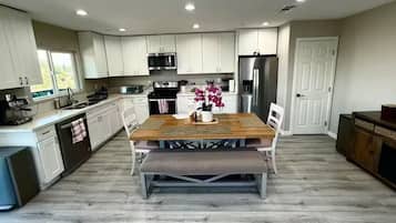 Microwave, oven, stovetop, dishwasher
