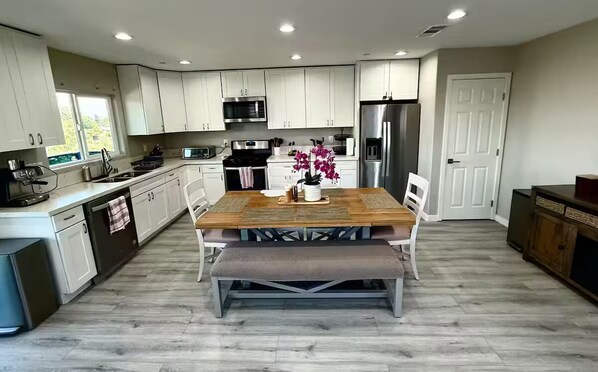 Microwave, oven, stovetop, dishwasher