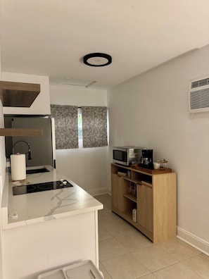 Microwave, stovetop, dishwasher