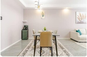 Dining - Winchester Suite  Riverside 109 Views  Westlands (Nairobi)