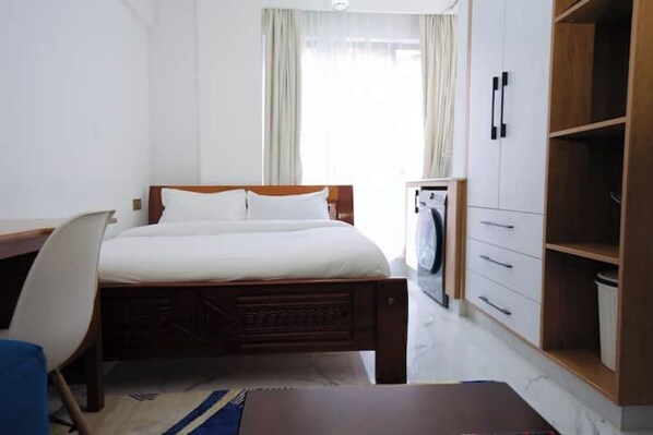 1 bedroom, iron/ironing board, Internet, bed sheets