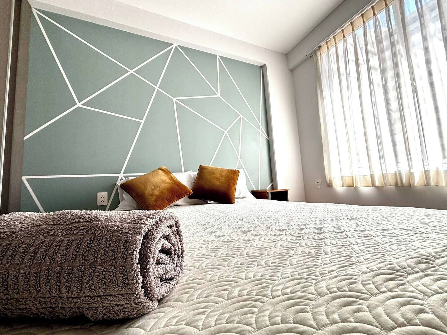 2 slaapkamers, een strijkplank/strijkijzer, wifi, beddengoed