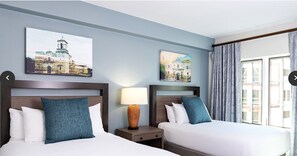 2 bedrooms, in-room safe, desk, iron/ironing board