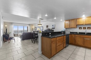 コンドミニアム ベッド (複数台) (Sandpiper 412) | 内装