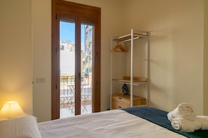 2 slaapkamers, een strijkplank/strijkijzer, wifi, beddengoed