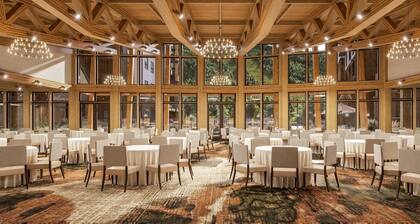 Cozy Queen Room | Mountain Views, Ski Access & Spa