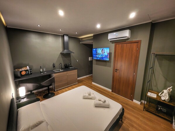 1 bedroom, WiFi, bed sheets