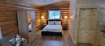 Mcdonald Cabin - Cozy Cabin Getaway!