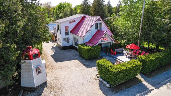 Exterior - The Red Roof - Back Portion - Sleeps 8 (Tobermory)