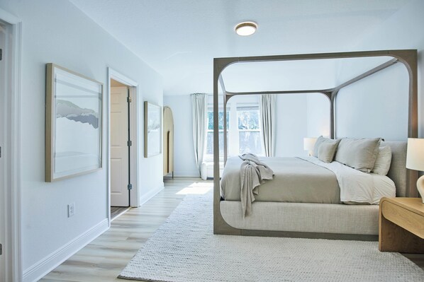 2 Schlafzimmer, Schreibtisch, Bügeleisen/Bügelbrett, kostenloses WLAN