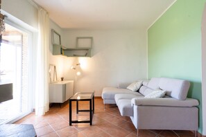 Family House, Garden View | Living area