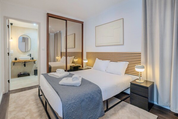 4 bedrooms, iron/ironing board, internet, bed sheets - GuestReady – Sunlit Duplex Escape (Ponta Delgada)