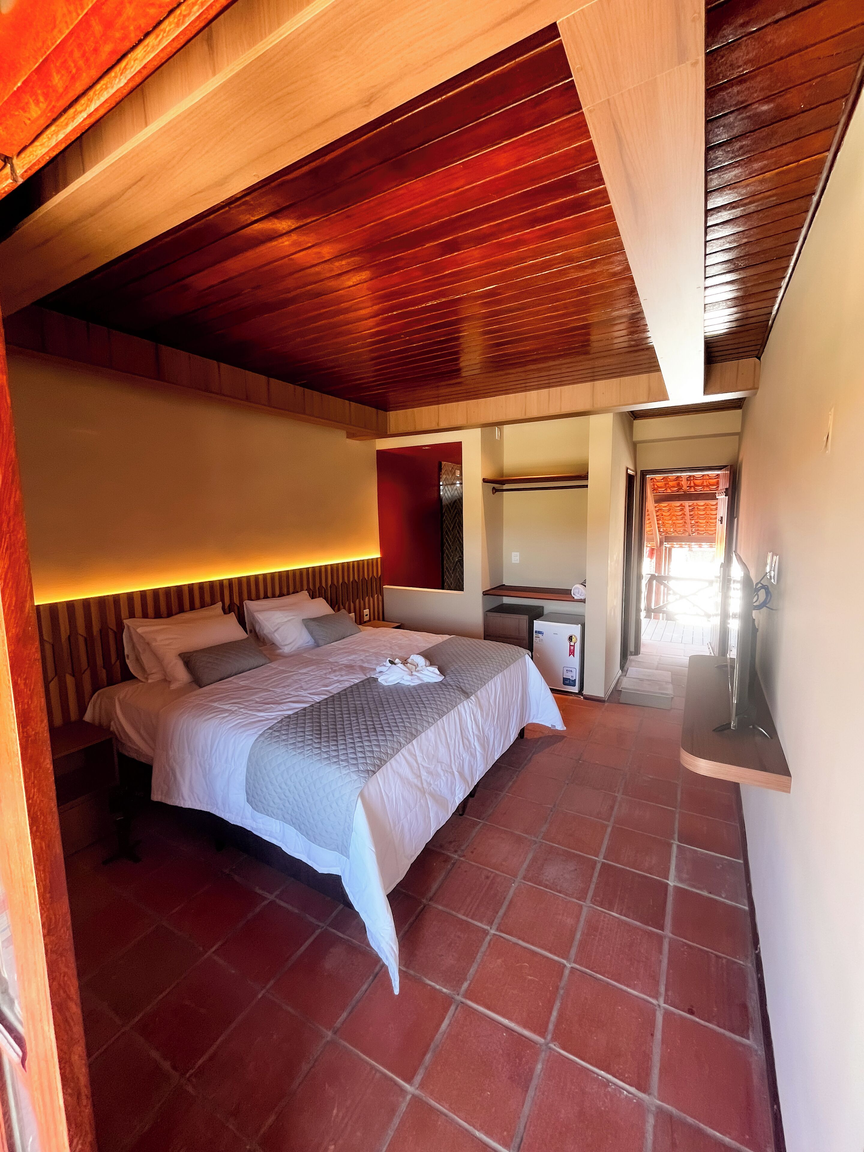 Quarto duplo luxo | Cofres nos quartos, Wi-Fi de cortesia