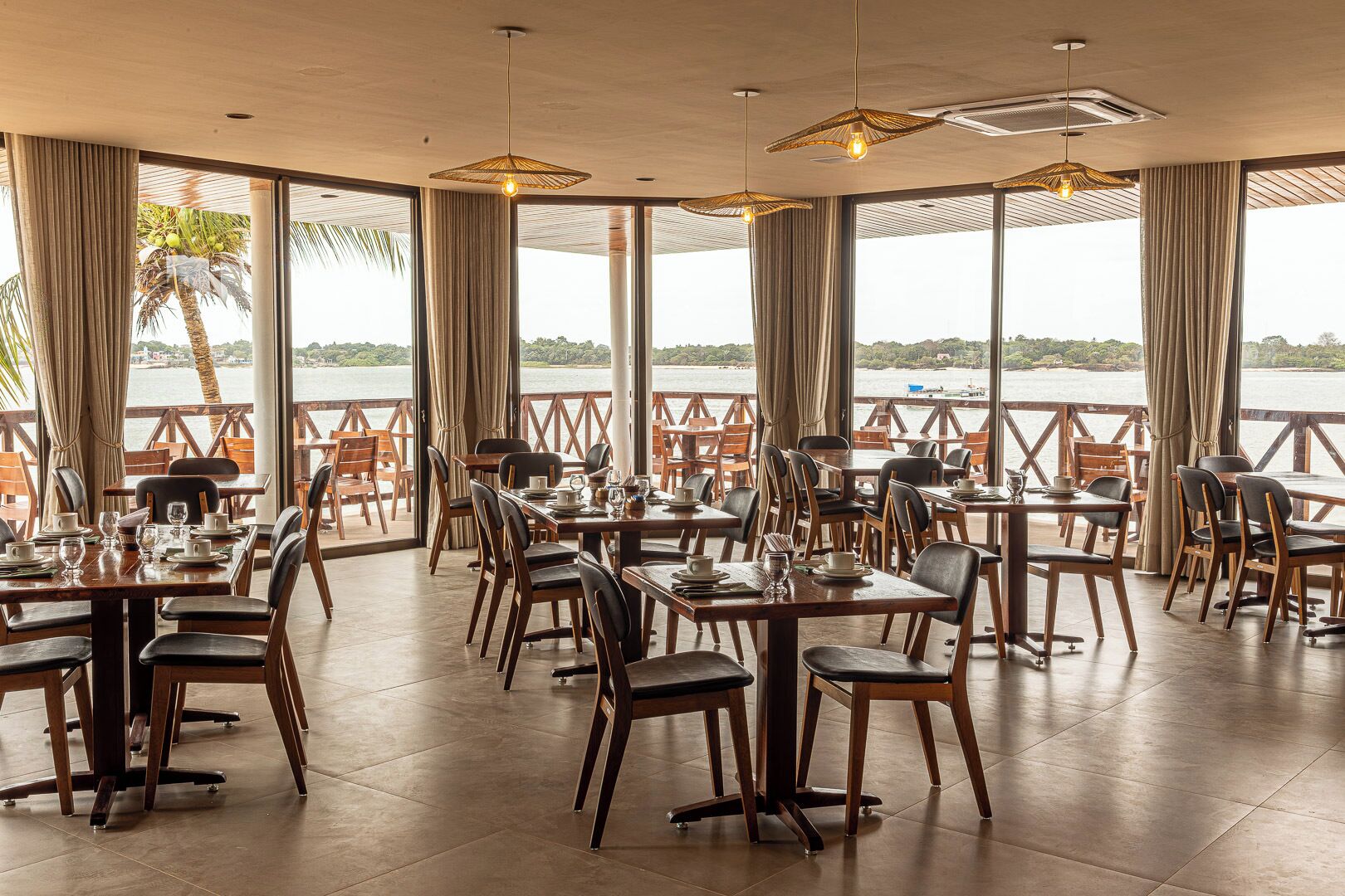 Tägliches inbegriffenes Frühstücksbuffet