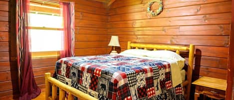 3 bedrooms, WiFi (free), bed sheets