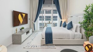 1 quarto, cofres nos quartos, ferros/tábuas de passar roupa