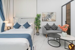 1 bedroom, iron/ironing board, WiFi, bed sheets - Opalz by Danube Studio Access to Sheikh Zayed Rd (Dubai)