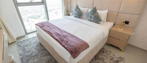1 bedroom, in-room safe, desk, iron/ironing board