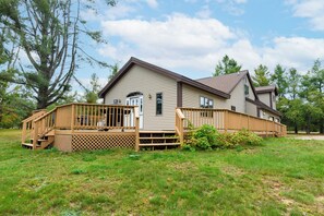 Exterior - GLDPatrickDr (Gaylord)