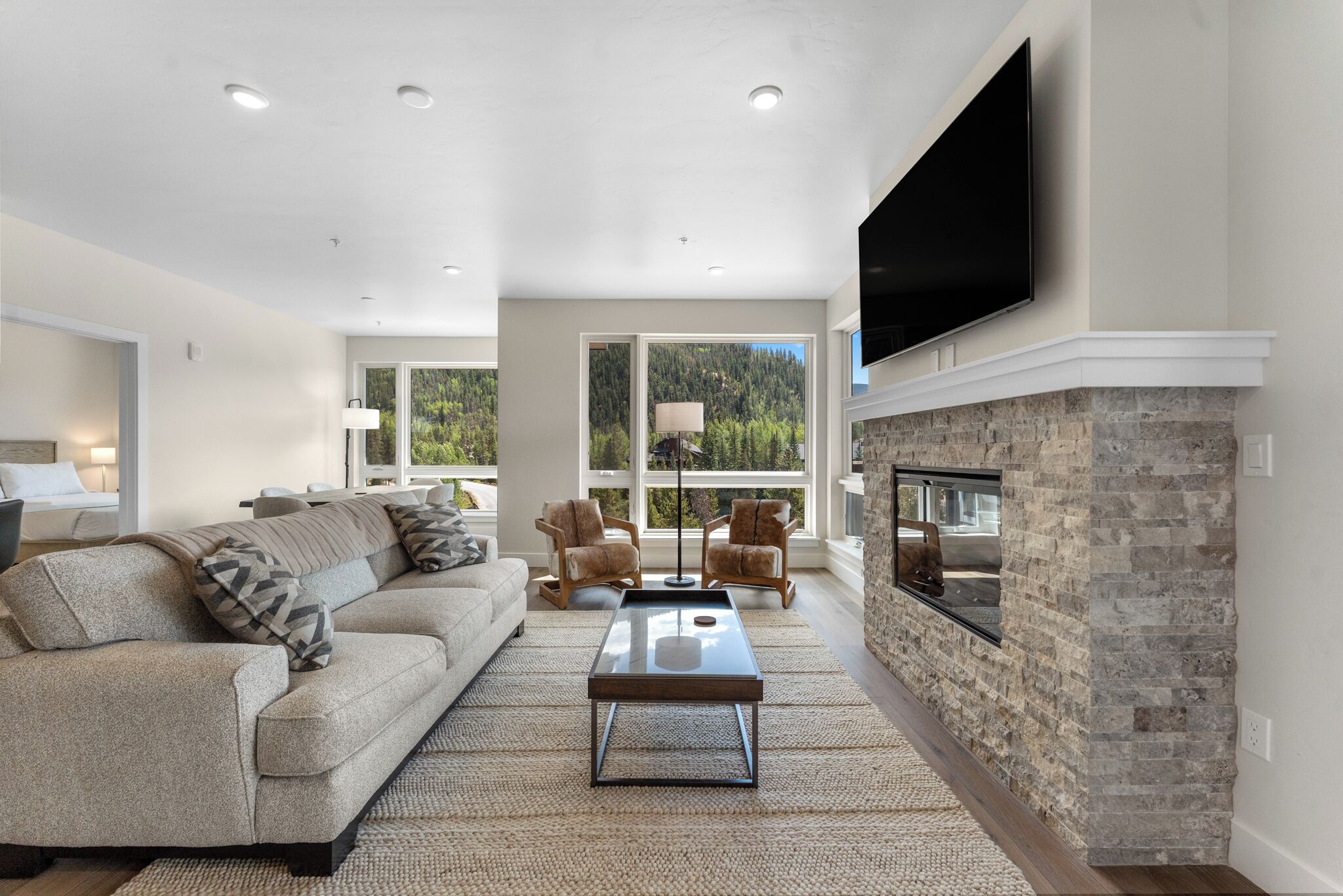 Condo (4 Bedrooms) | Property amenity
