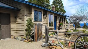 Exterior detail - Peaceful Mountain View Home – Dog Friendly (Kalispell)
