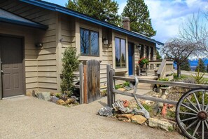 Exterior detail - Peaceful Mountain View Home – Dog Friendly (Kalispell)