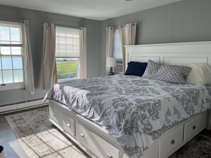 4 chambres, fer et planche à repasser, Wi-Fi, draps fournis