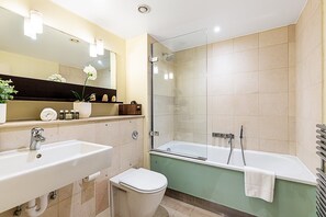 Een douche, een haardroger