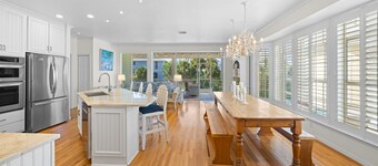 Tropical Paradise on Captiva – Stunning 7-Bedroom Home Just Steps from the Beach