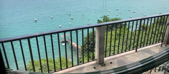 Apartment with a romantically stunning view of All Saints Bay