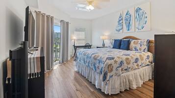 House, Multiple Beds, Balcony, Garden View (Ocean Walk 3-404) | 3 bedrooms, individually decorated, individually furnished, bed sheets