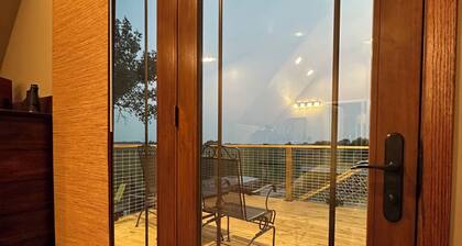 Rusty Flatts-Countryside Retreat Just Outside Grand Island – Sleeps 8