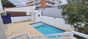 Comfort Suite, Balcony | Living area