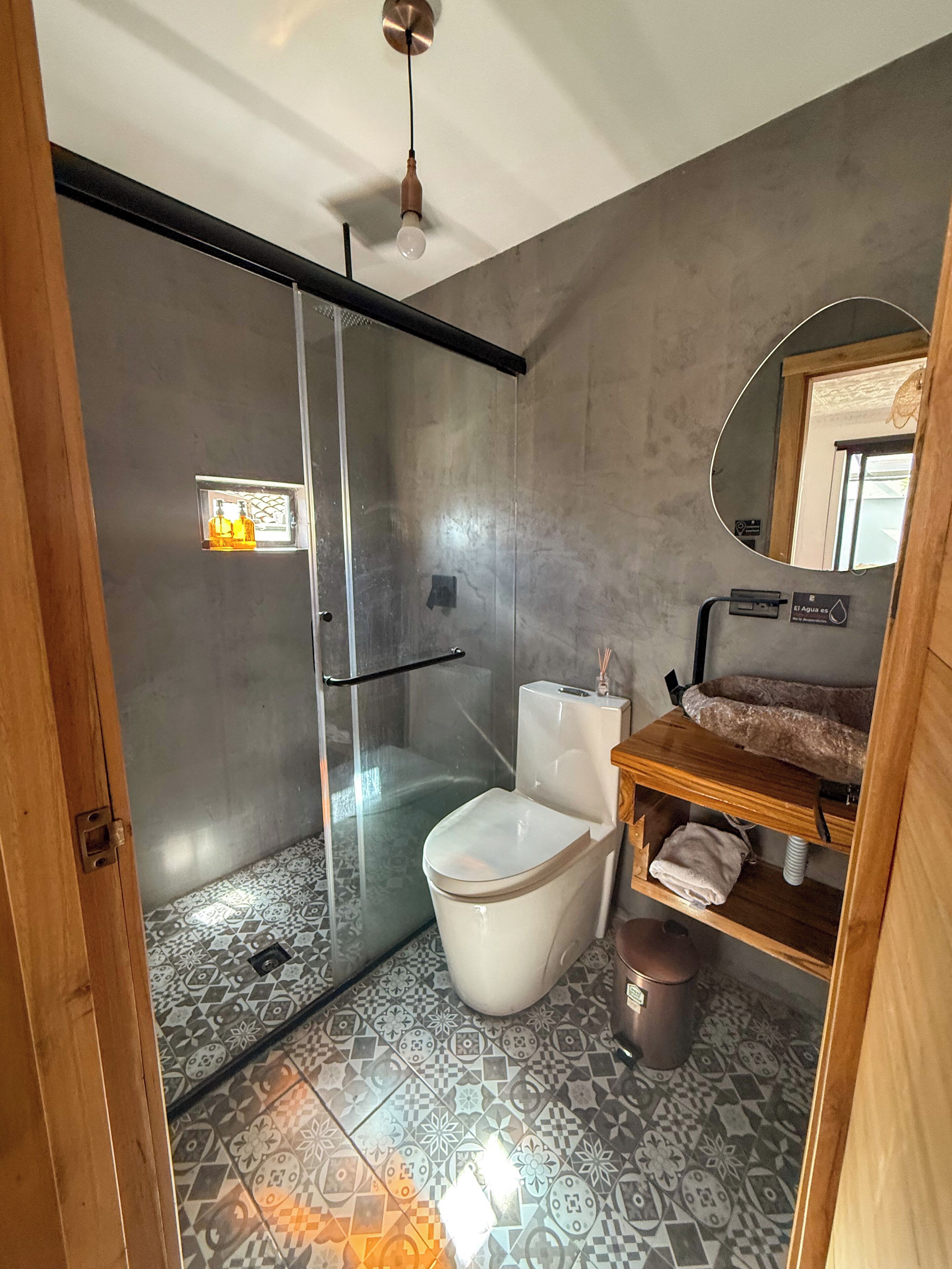 Suite Studio Classique, vue ville | Salle de bain