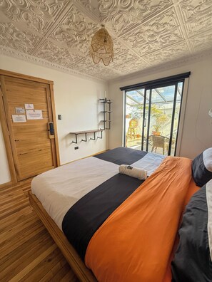 Classic Studio Suite, City View