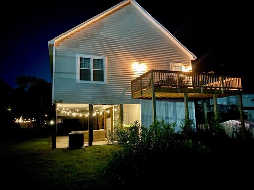 NEW 3 Bedroom w/ Water View & Access to Waterway