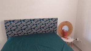 1 bedroom, iron/ironing board, Internet, bed sheets