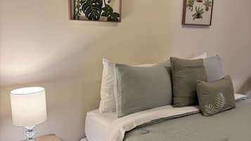 3 chambres, fer et planche à repasser, Wi-Fi, draps fournis