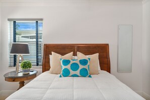 3 bedrooms, iron/ironing board, travel cot, free WiFi