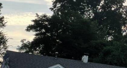 Memphis Corporate Stay,Breakfast + Optional Transportation!