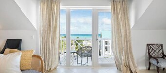 Ocean View Penthouse w/ Beach and Resort Access