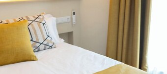 Qazris Suites