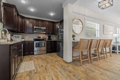 Casa De Verde a Peaceful Cottage with Dock Access in the Heart of Crystal River